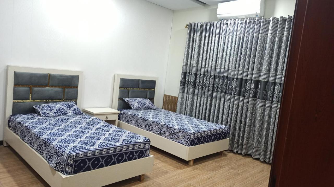 The Crown Guest House Islamabad Luaran gambar